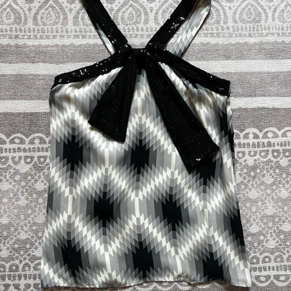 Tory Burch black white and gray geometric silk top with sequin bow, size 10
